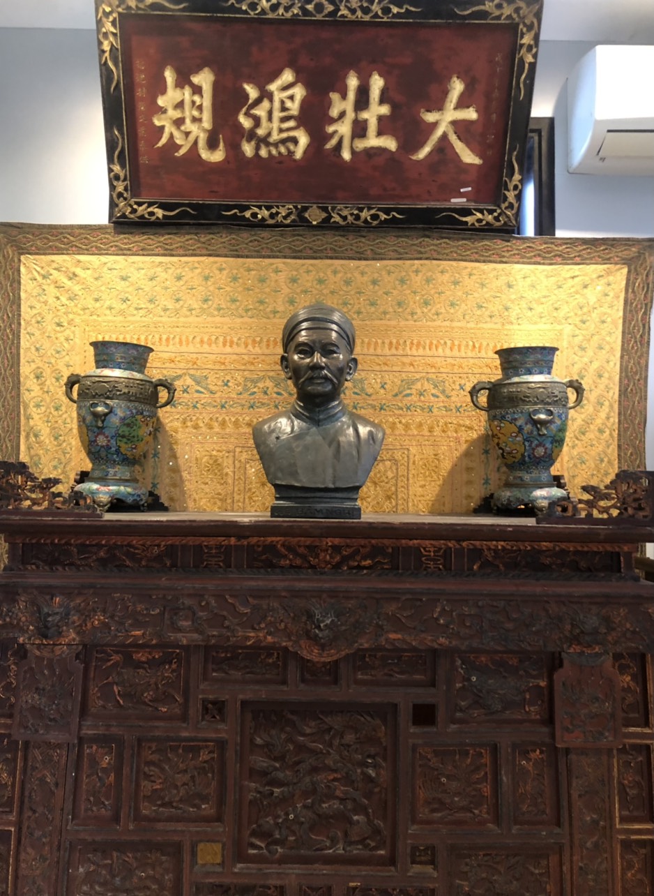 Tượng Vua Hàm Nghi tại Le Domaine de Cocodo